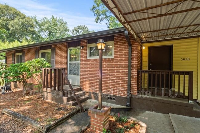 Building Photo - 5070 Crowe Dr SE