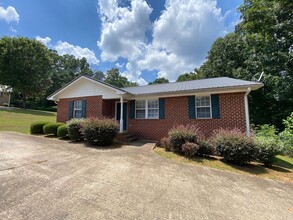 Building Photo - 134 Hunter's Run Rd