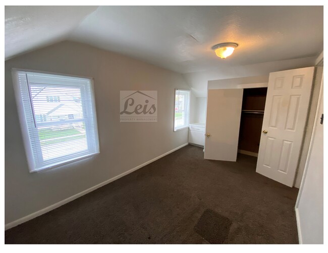 Building Photo - 618 Sweitzer St