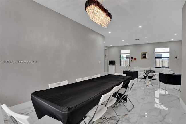 Foto del edificio - 268 NE 210th Way