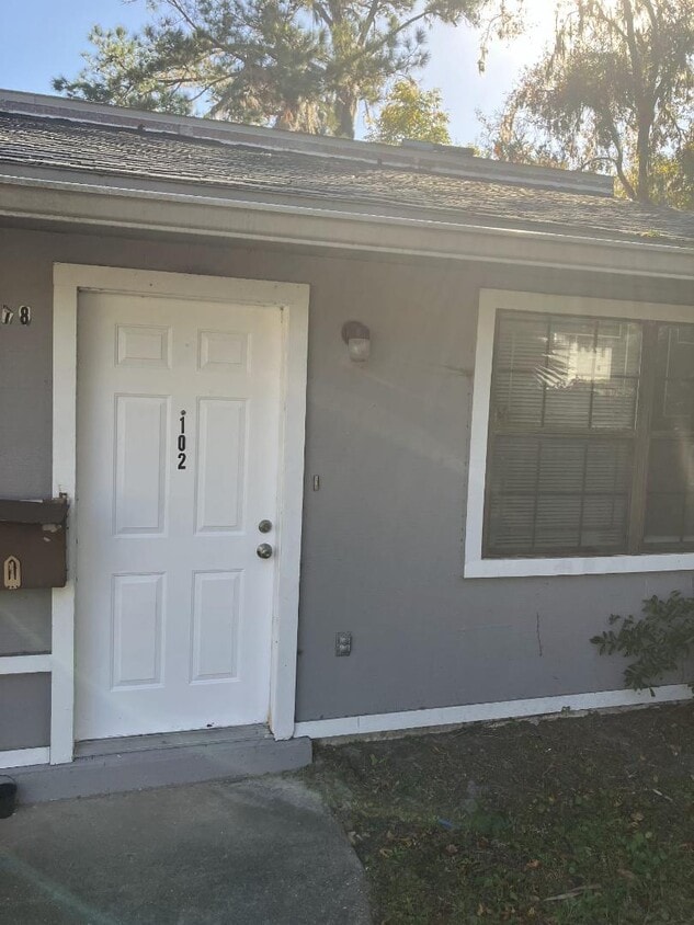 Primary Photo - 378 SE Lake Forest Pl