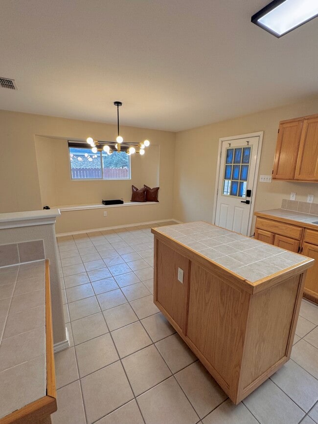 Building Photo - 3106 Imperial Dr