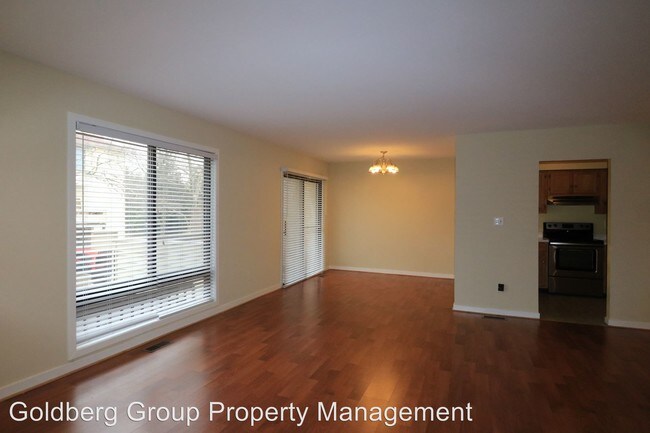 Foto del edificio - 18504 Locust Point Ct