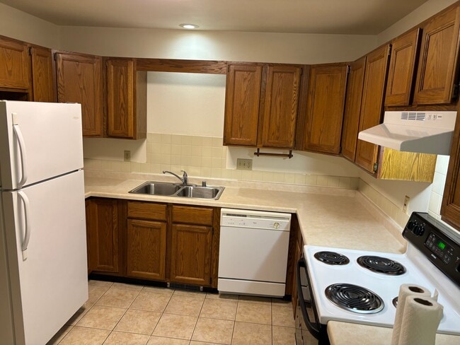Building Photo - 308 Lexington Dr