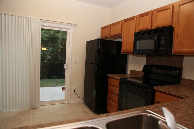 Foto del edificio - 5723 Bent Creek Cir