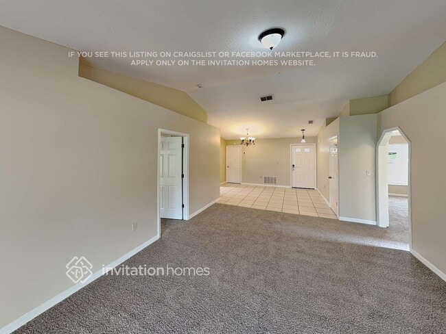 Foto del edificio - 1545 Reade Cir