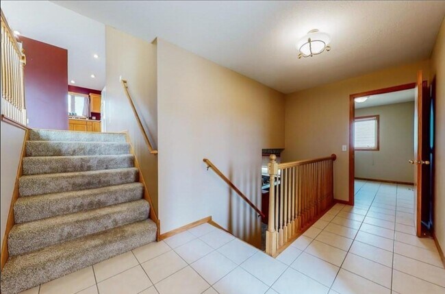 Foto del edificio - 6251 Fairway Dr NW