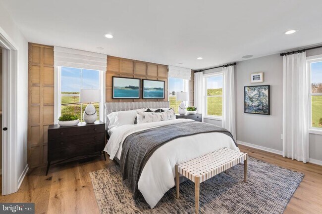 Foto del edificio - 707 Juniper Ct
