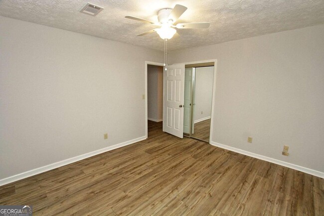 Building Photo - 461 Onyx Ct