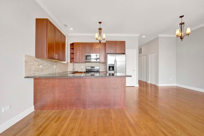 Foto del edificio - 2736 W Belmont Ave