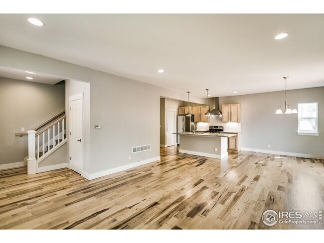 Foto del edificio - 4 Bedroom Townhome Available in Early Sept...