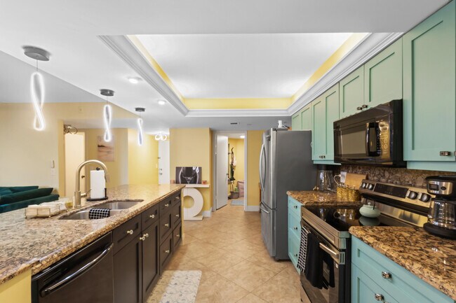 Building Photo - 500 Egret Cir
