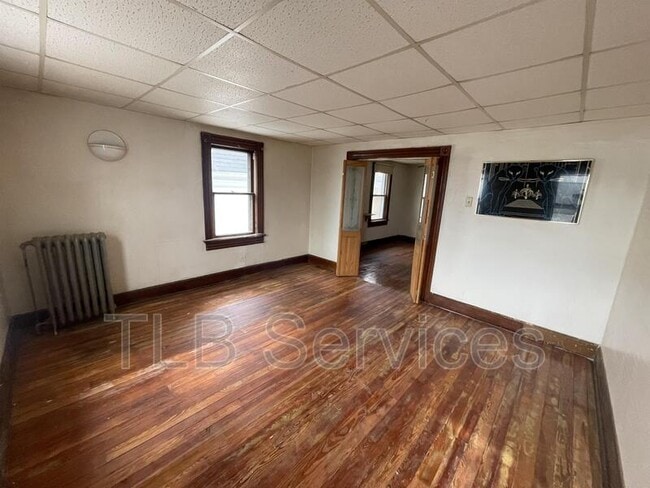 Building Photo - 221 3rd St