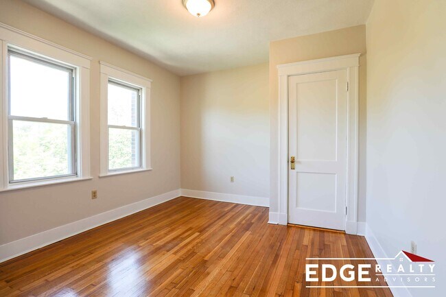 Foto del edificio - 1496 Commonwealth Ave