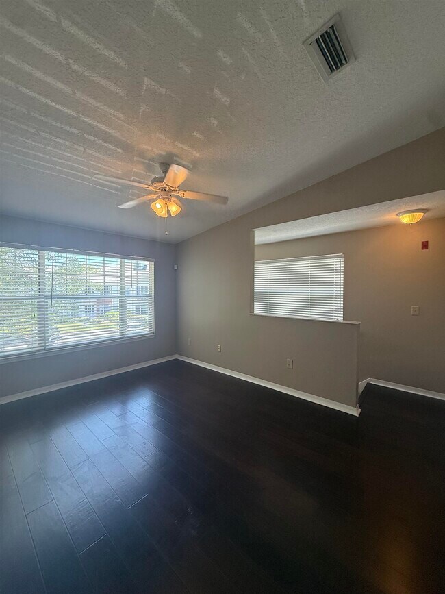 Building Photo - 24200 Harbour Vista Cir