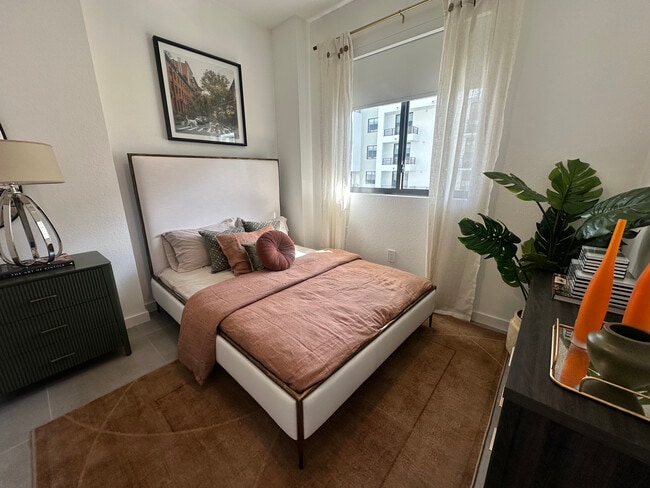 Foto del edificio - 1919 Washington St