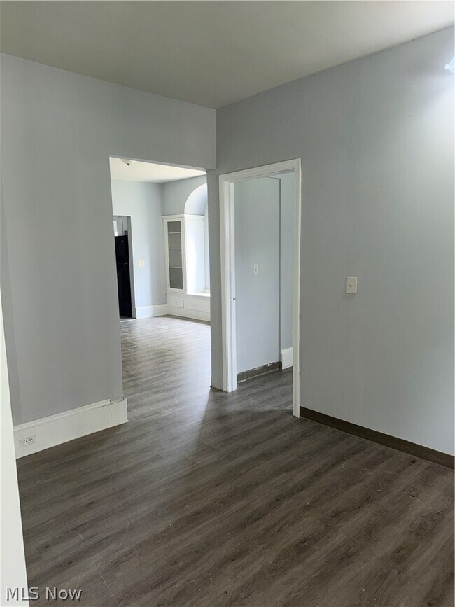 Foto del edificio - 11721 Hamlen Ave