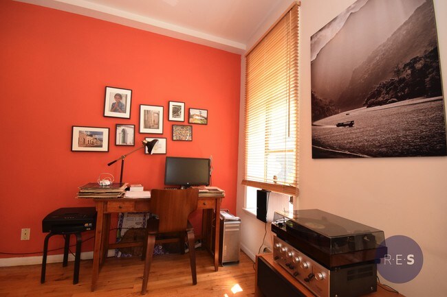 Foto del edificio - 627 Baltic St