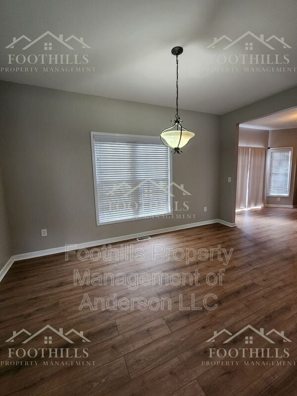 Foto del edificio - 6 Robert de Brus Cir