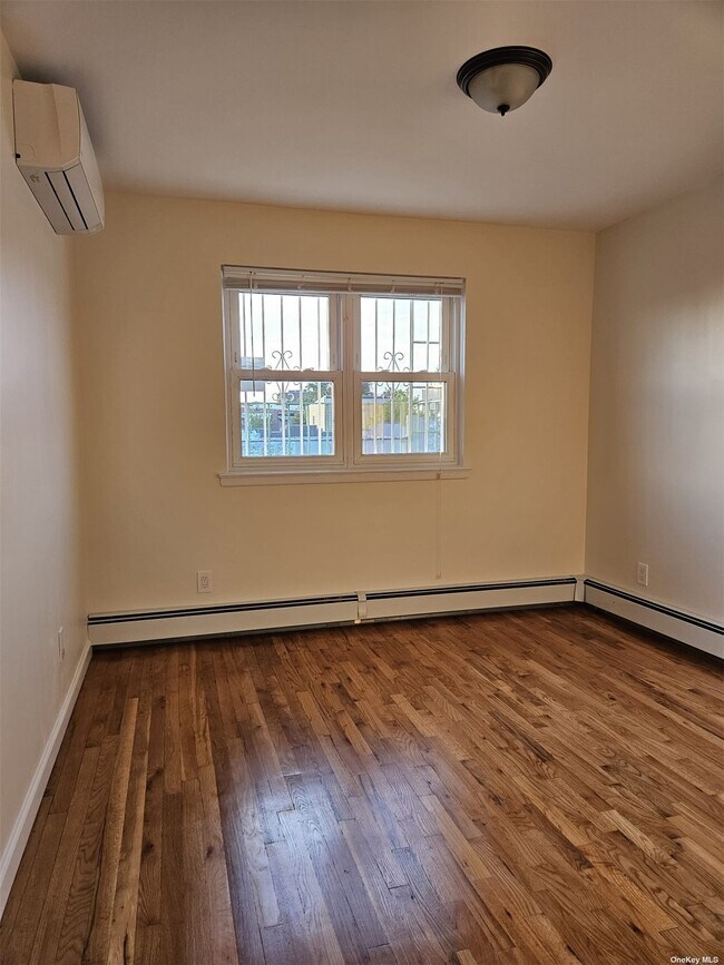 Building Photo - 31-50-50 48th St
