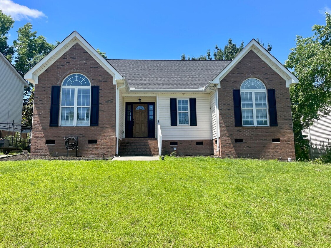 301 Whispering Winds Dr, Lexington, SC 29072 House Rental in