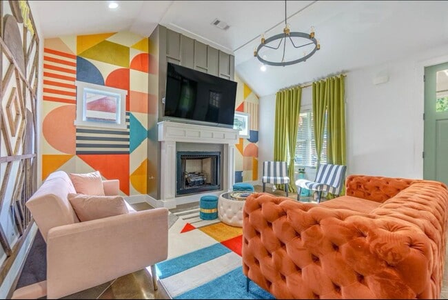 Photo - 1702 Netherwood Ave House