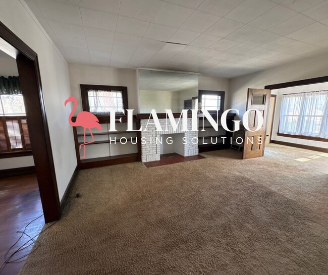 Foto del edificio - “Massive 8-Bedroom Home in Dayton – Rare Multi-Level Living Space”