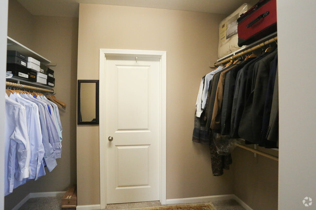 Interior Photo - The Gables in The Village of Cherry Hill