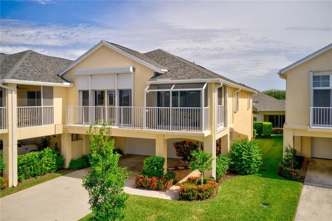 Foto del edificio - 4043 NE Moon River Cir