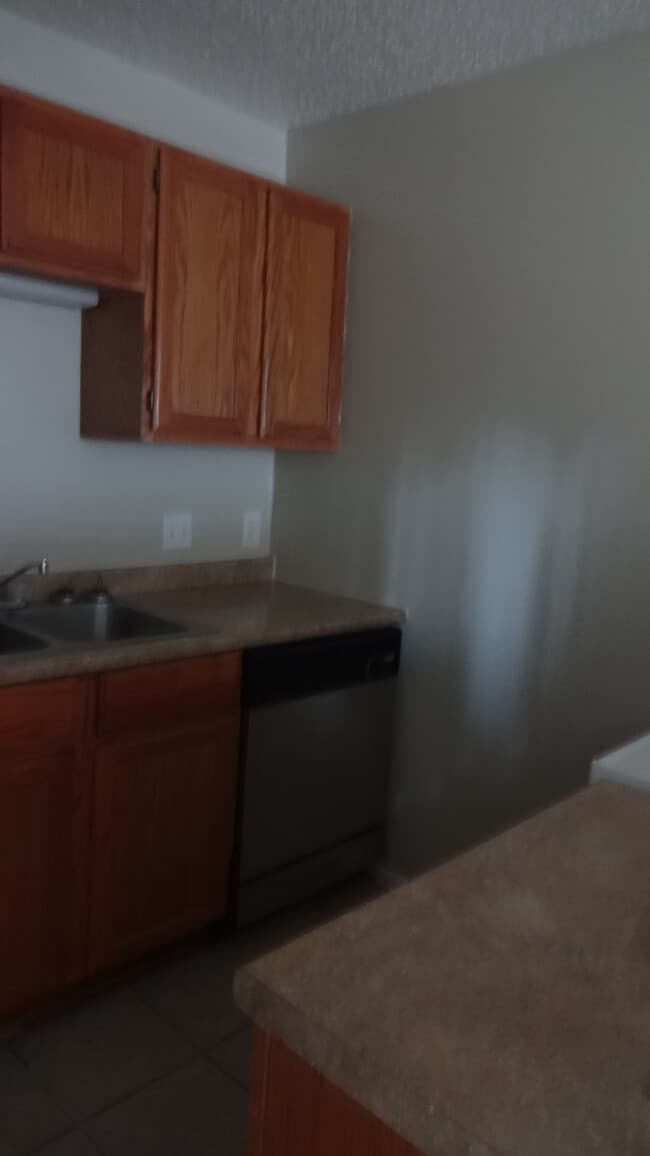 Building Photo - 708 Dondee Dr
