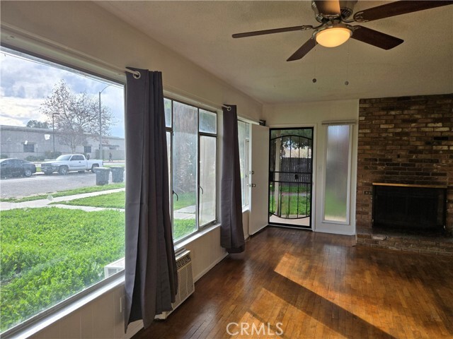 Foto del edificio - 1010 E Campus Way