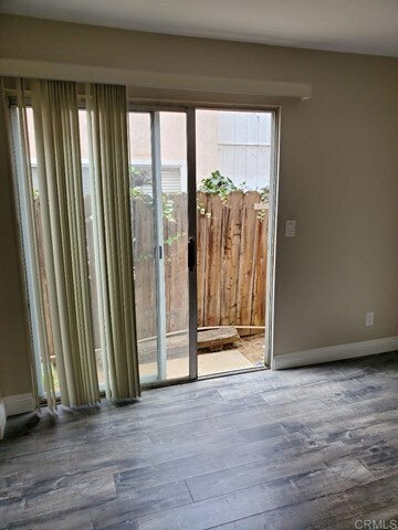 Foto del edificio - 1349 Grove Ave