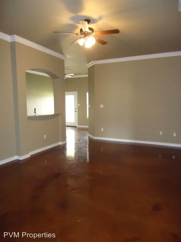 Primary Photo - 510 Fieldstone Drive