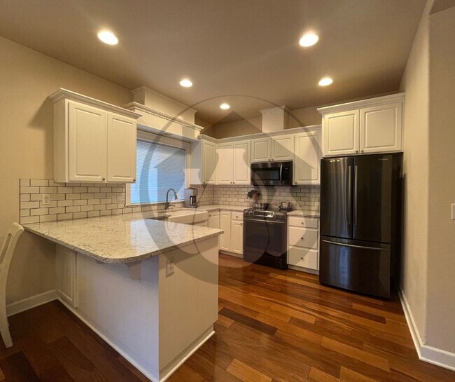 Foto del edificio - WINTER MOVE-IN SPECIAL: Take $600 OFF your first full month’s rent!