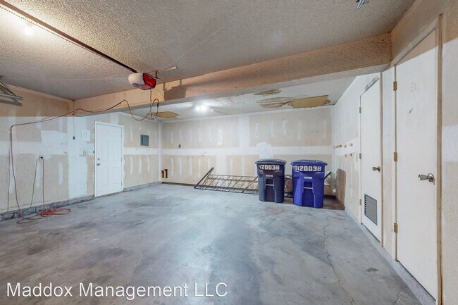 Building Photo - 2 br, 1 bath House - 12003 Stilwell Place ...