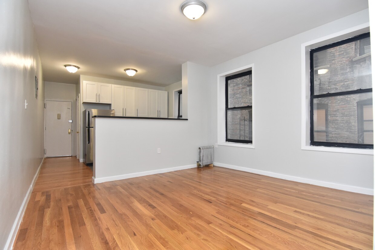 Primary Photo - 539 W 150th St