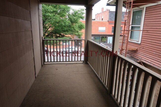 Foto del edificio - 164-166-166 Meigs St