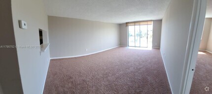 Building Photo - 484 NW 165th St