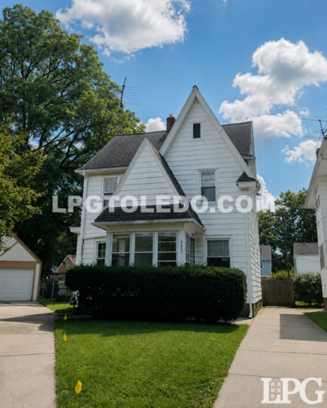 Building Photo - 4452 Pennfield Rd