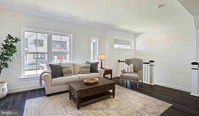 Foto del edificio - 104 Larkin Dr