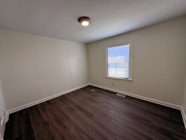 Foto del edificio - 2900 Lawndale Dr