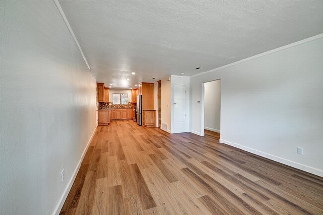 Building Photo - 1738 Hanford Dr