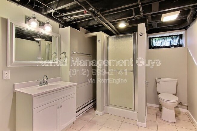 Foto del edificio - 2041 Laurel Ave