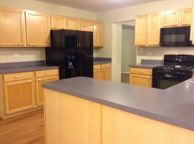 Foto del edificio - 7003 Pyramid Dr