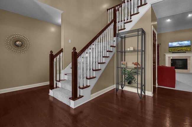Building Photo - 5464 Sandy Dr