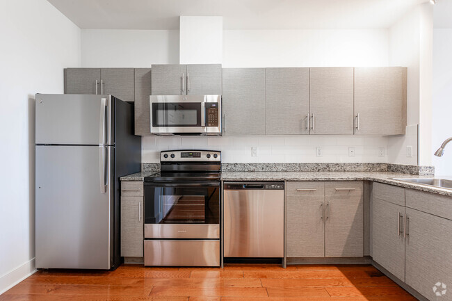 2BR, 1BA - 724SF - Kitchen - Meridia Lafayette Village