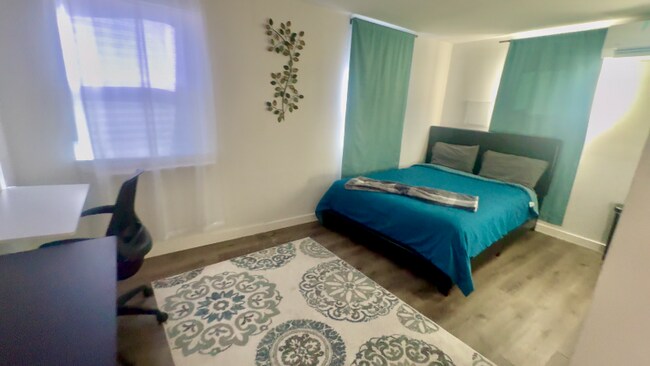 Foto del edificio - 2717 E Park Blvd