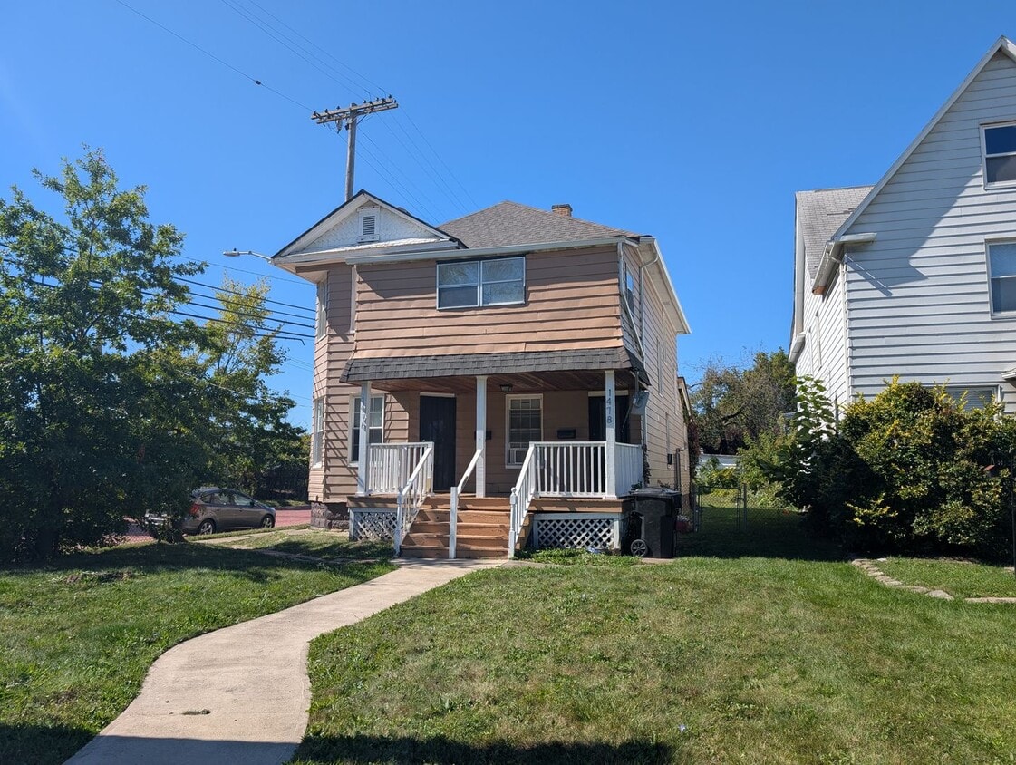 Primary Photo - 1476 W 107th St