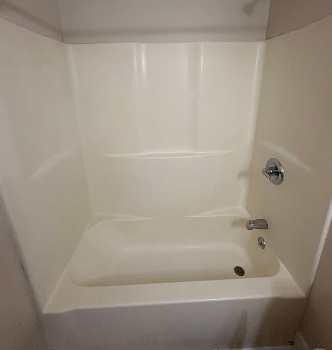 Building Photo - Talk about close to everything! 2 bedroom,...