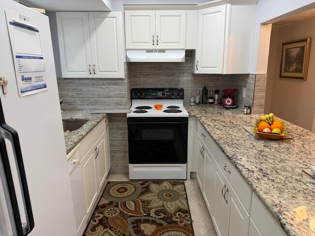 Foto del edificio - 701 Lori Dr